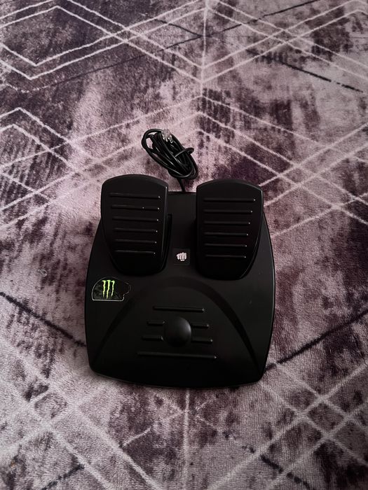 Волан със педали FURY