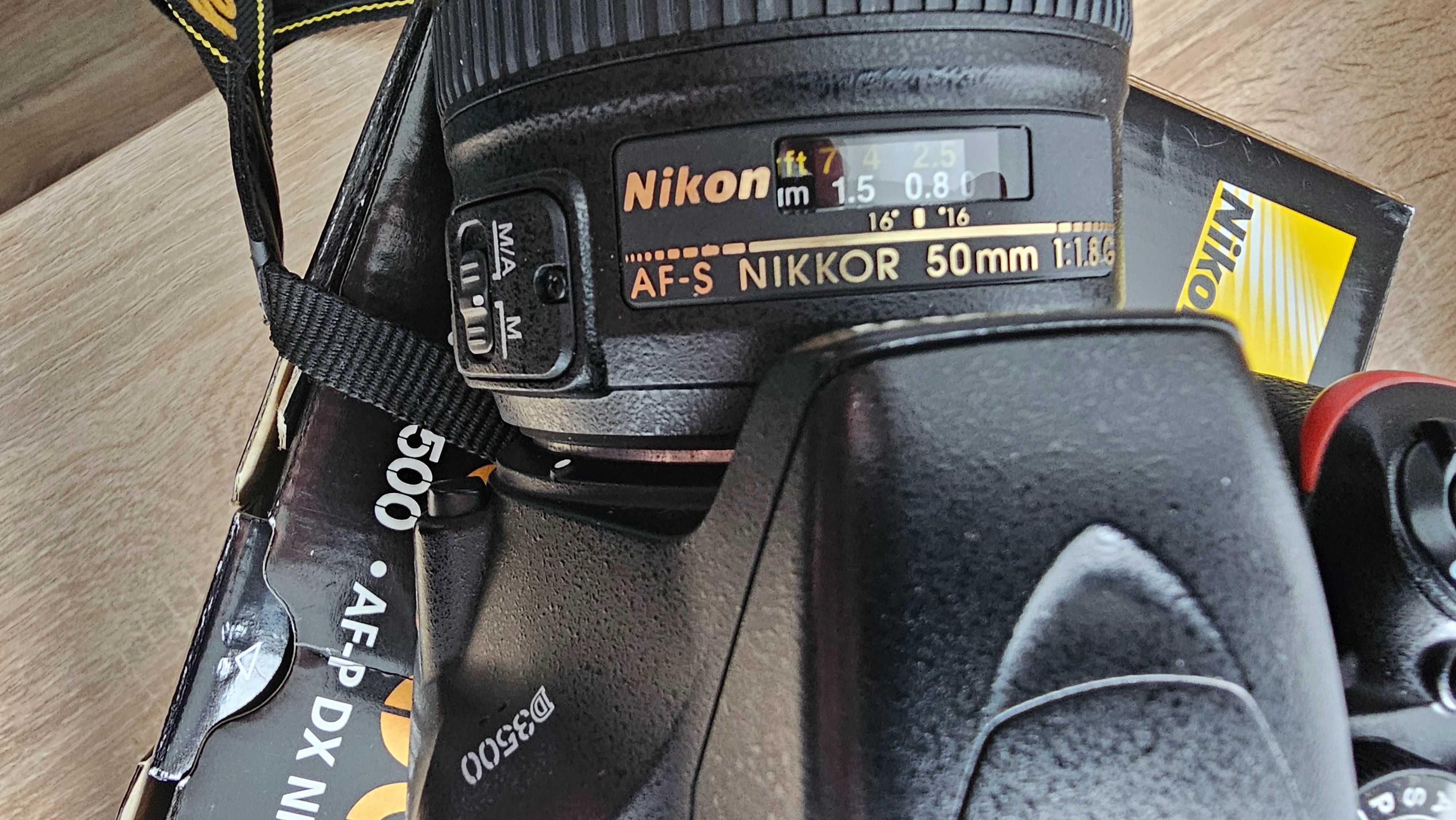 Nikon D3500 Black обектив Nikon AF-S Nikkor 50mm f/1.8G