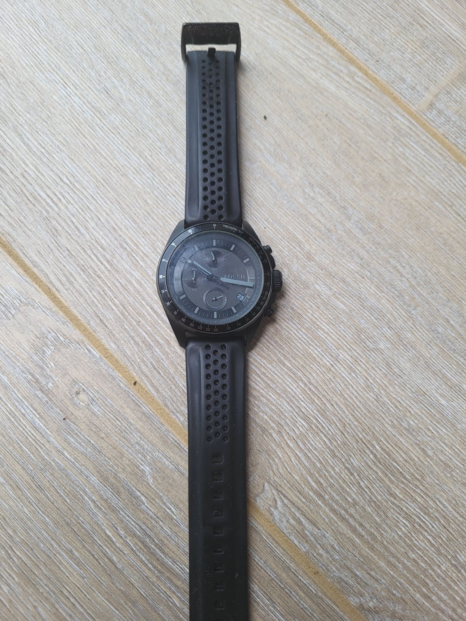 Продаются часы fossil