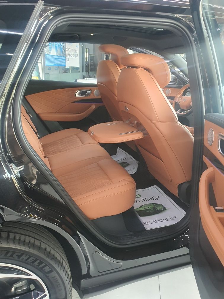 Neta L. Hybrid 2024.