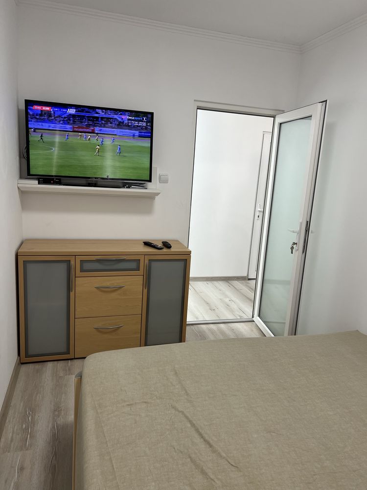 Inchiriez apartament