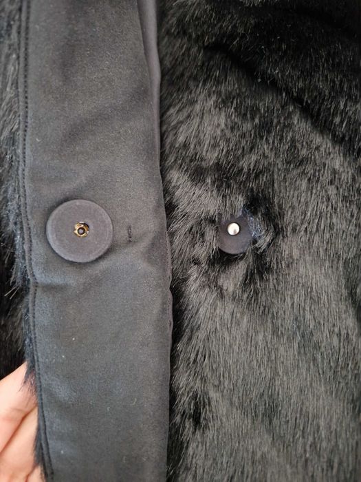 Черно палто H&M косъм - НОВО