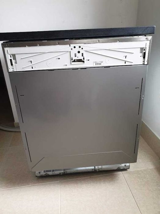 Miele - Auto Open - QuickPowerWash - Съдомиялна - Пълно Вграждане 60см