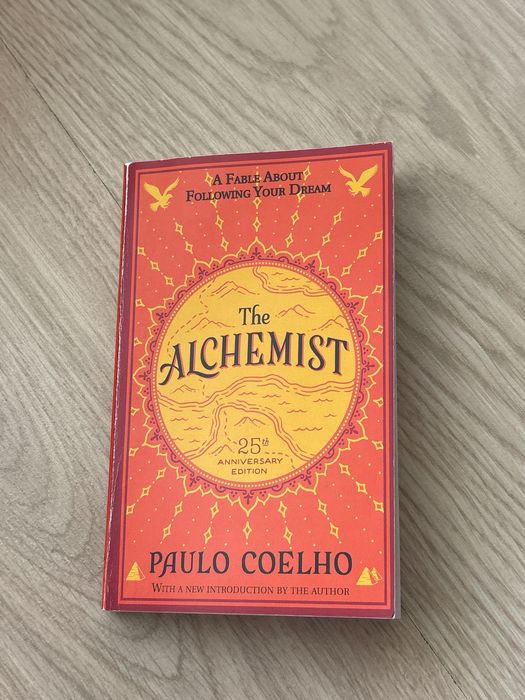 ‘The Alchemist’ - Paulo Coelho. ‘Алхимикът’ на Паулу Коелю