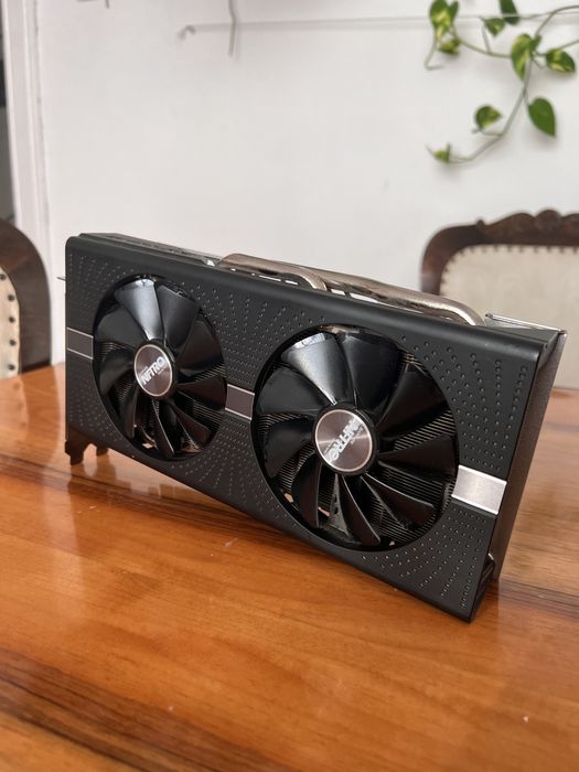 Placa video AMD RX 580 Saphire Nitro 8 GB