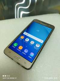 Samsung Galaxy J 510FN память 2/16 гб в хорошем состоянии есть докумен