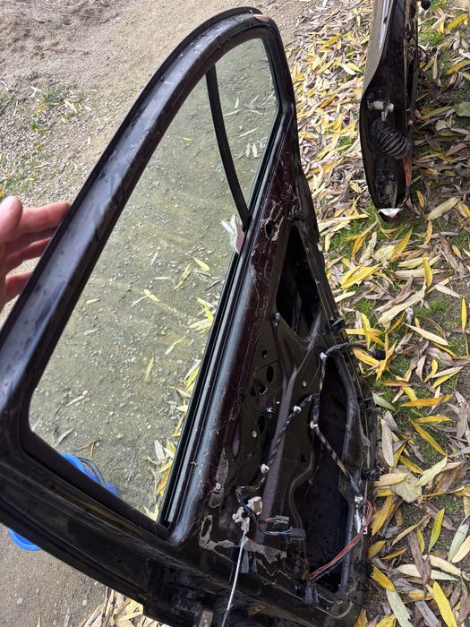 Vand haion octavia 1, usi dreapta si amortizoare cu arcuri