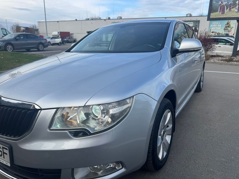 Vând Skoda Superb 2.0 diesel an fab 2011 euro 5