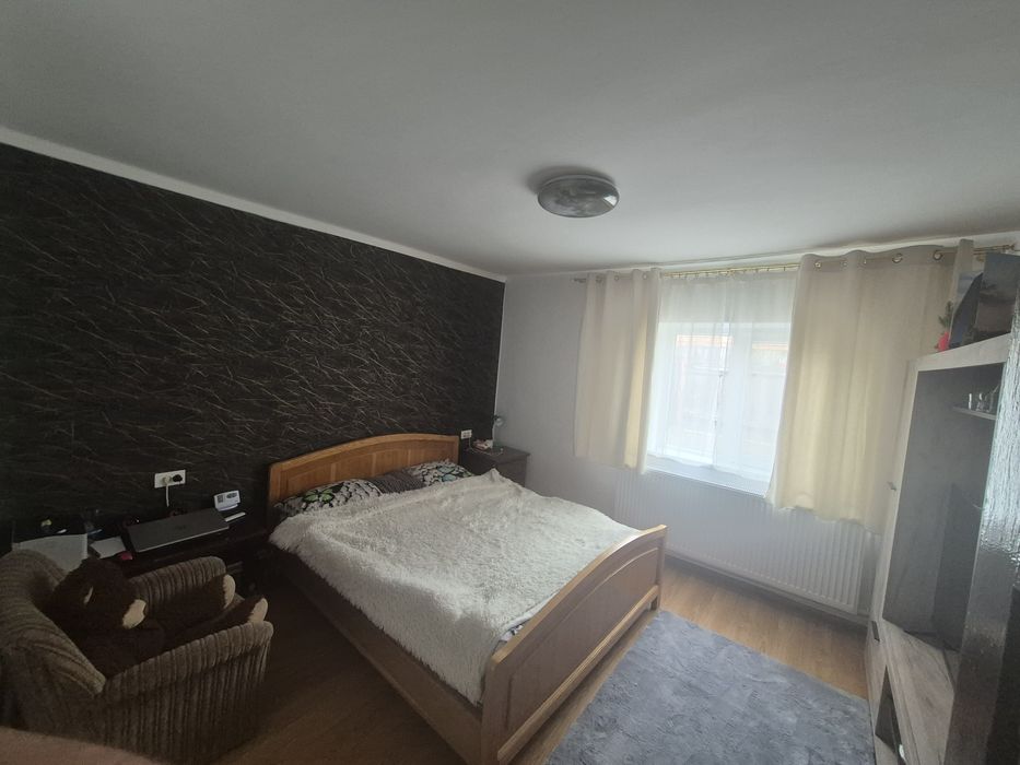 Vând Casa Craiova Brestei sau Schimb cu Apartament