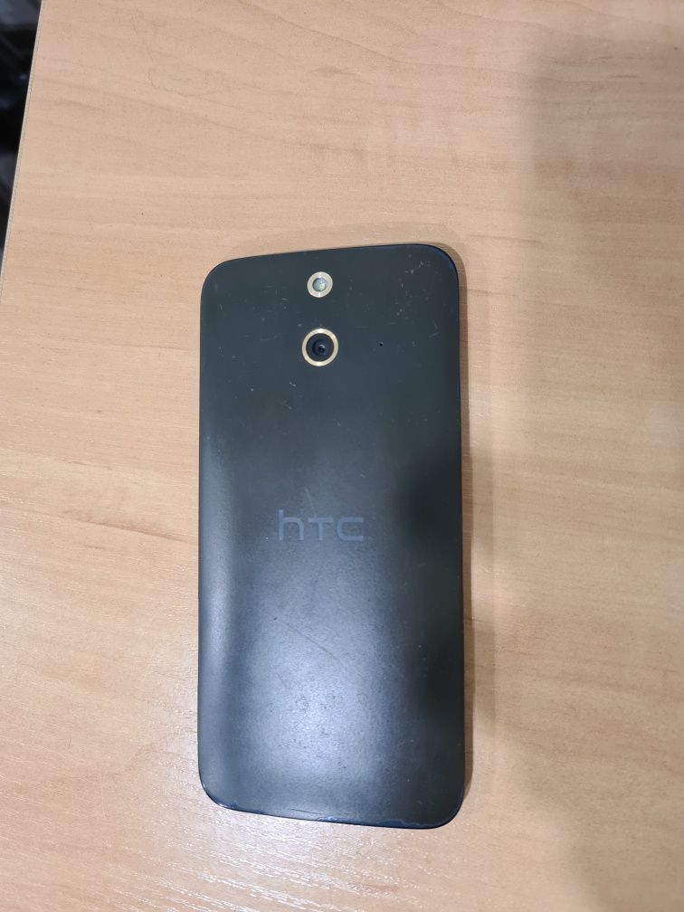 Продам htc one Е8