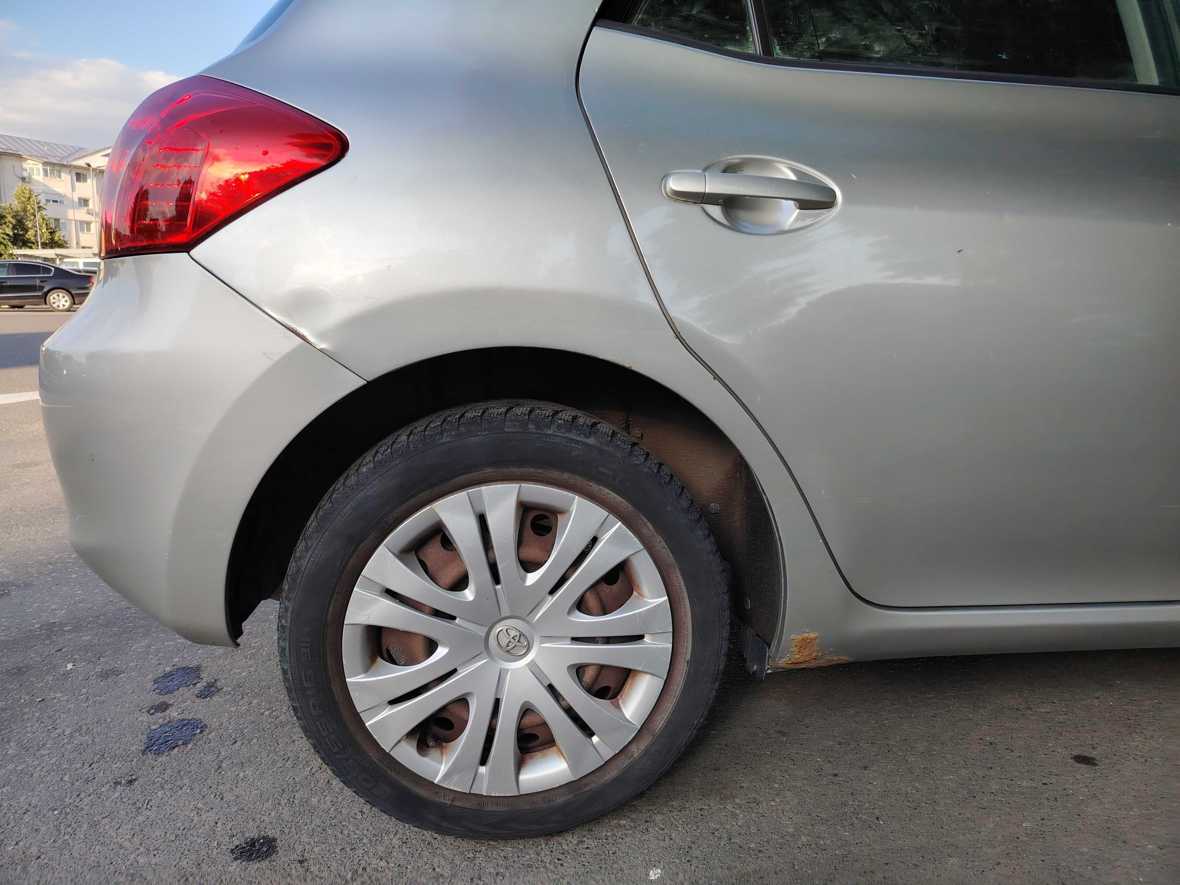 Toyota Auris 1.4 benzina