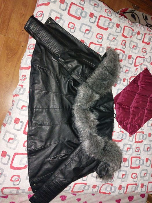 Se vinde cojoc de damă.  Predare personală în Brașov