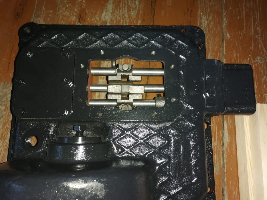 Продам запчасти на ямобур