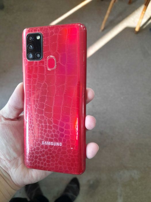 Samsung A21s yaxshi holatda