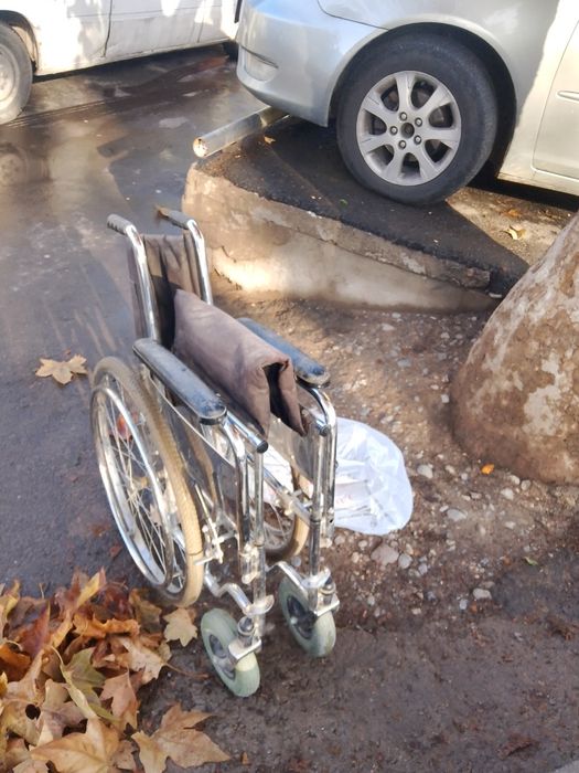 Коляска для инвалида