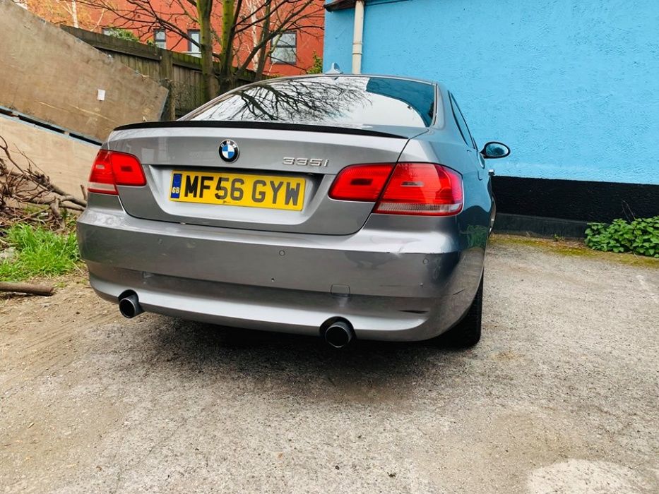 Продавам BMW 335 , 330