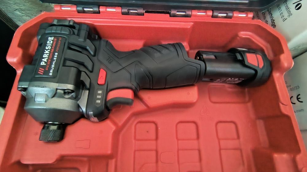 Filetanta cu impact1/4 12v performance