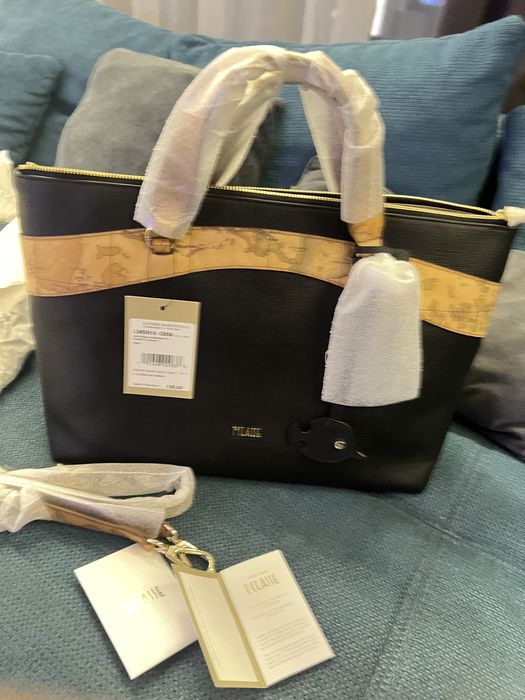 Уникален модел Alviero Martini Handbag.СТРАХОТНА.Нова и 100%оригинал !