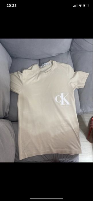 Tricouri calvin klein