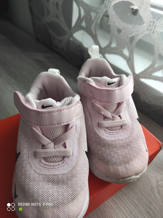 Маратонки Nike Revolution 7 - номер 22