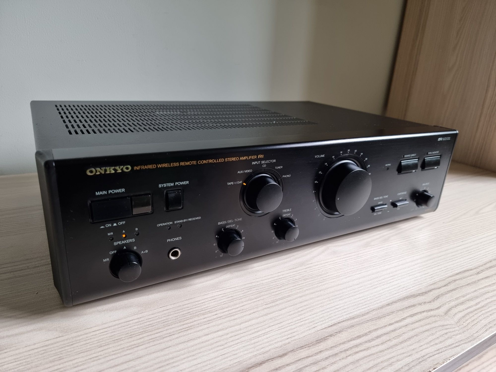 Onkyo A-8830 integrated stereo amplifier