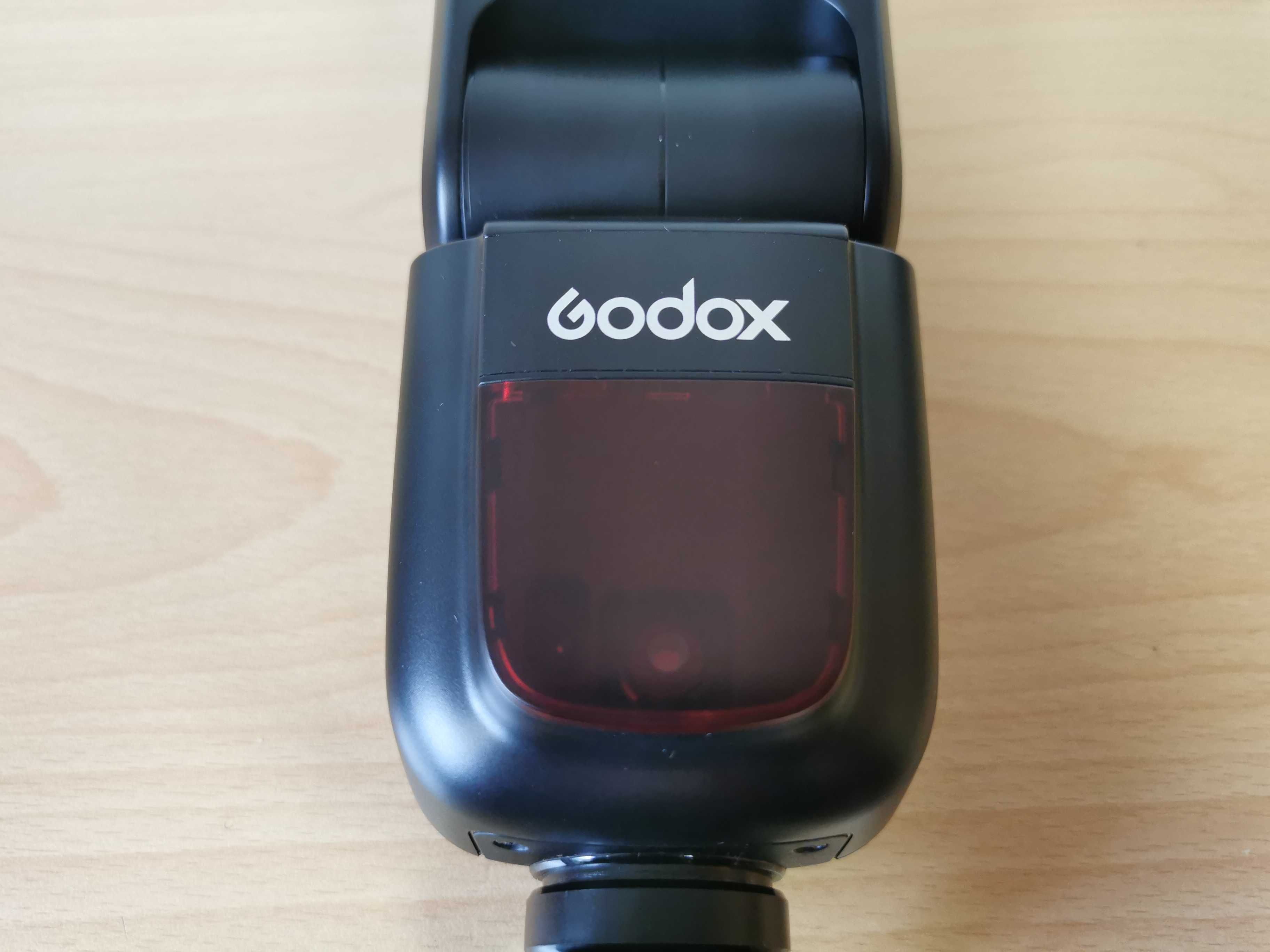 Godox V1 (S) светкавица за фотоапарати Sony