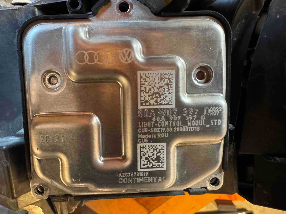 аudi а8 2018 - 2021 десен фар oem:4n0941036