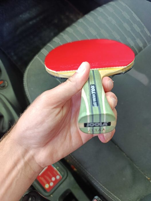 Vând paleta tenis de masa