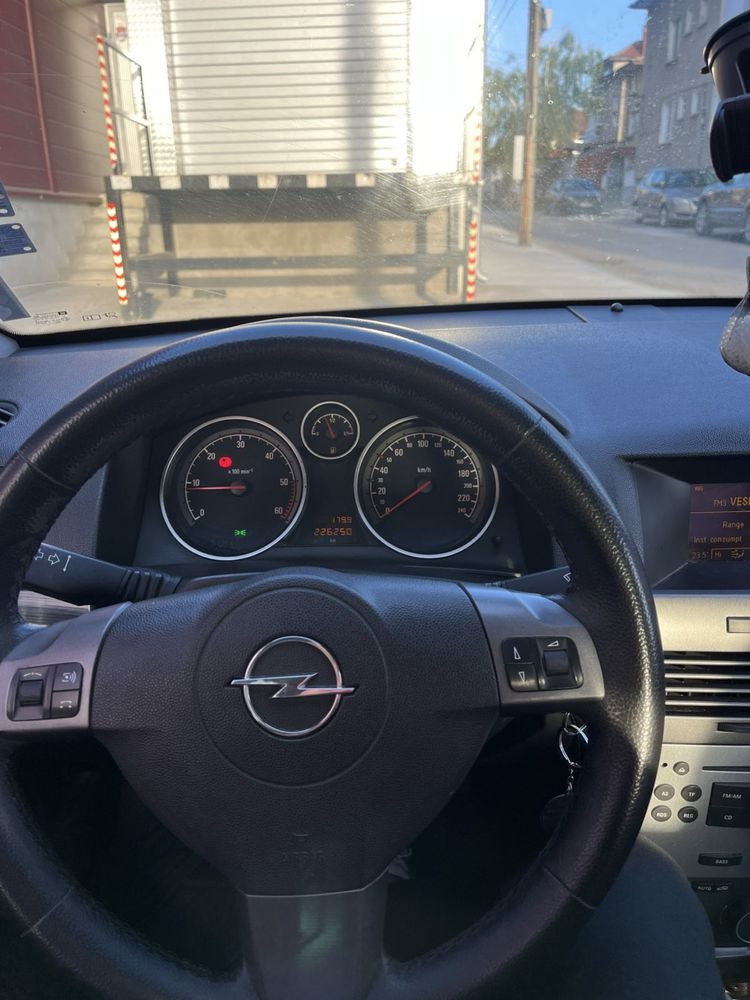 Opel Astra H 1,7 CDTI