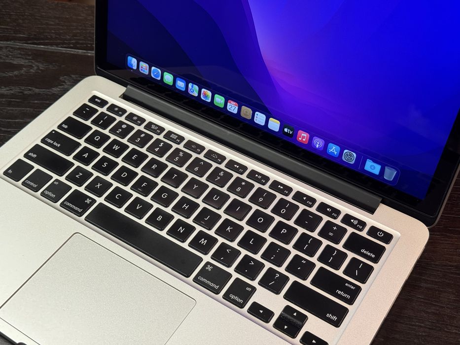MacBook Pro 13” (Early 2015, Retina дисплей)