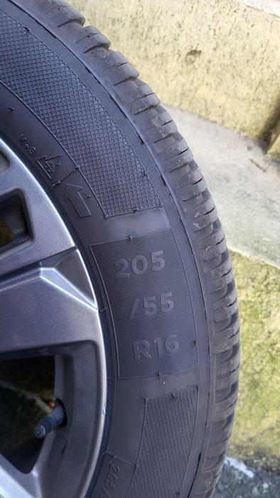 Jante originale Peugeot model 2022 5x108 r16 cu anvelope NOI