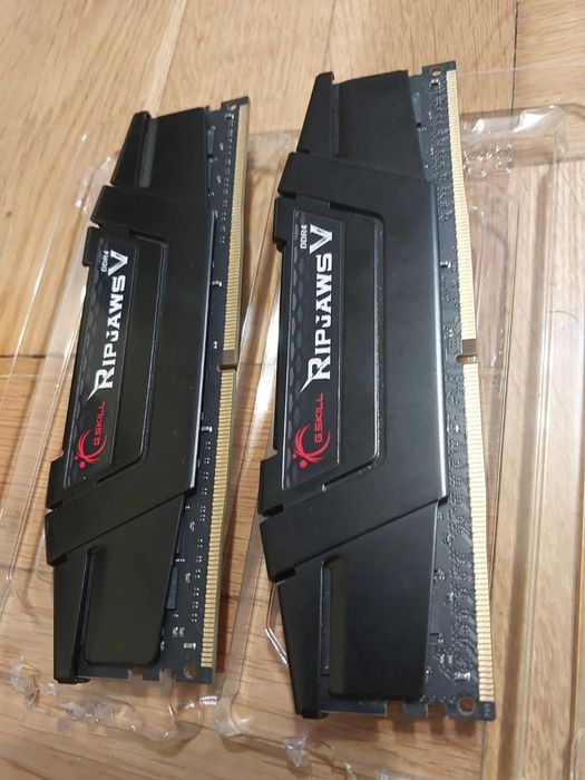 16GB DDR4 3200Mhz  G.Skill Ripjaws, Aegis, Corsair Vengance LPX