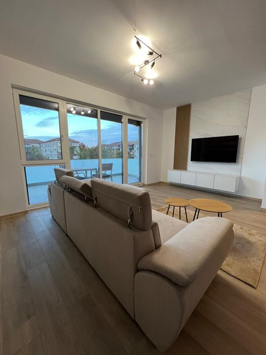 Proprietar inchiriez apartament 2 cam. zona Lipovei