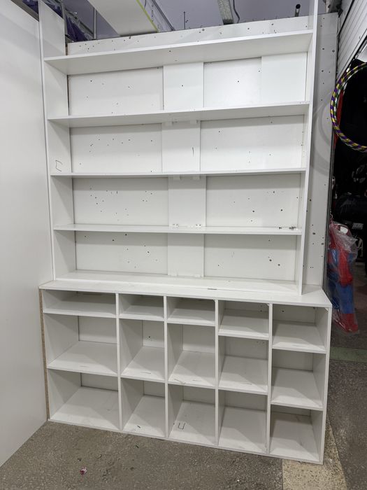 Продам стеллажи, полки, торговое оборудование