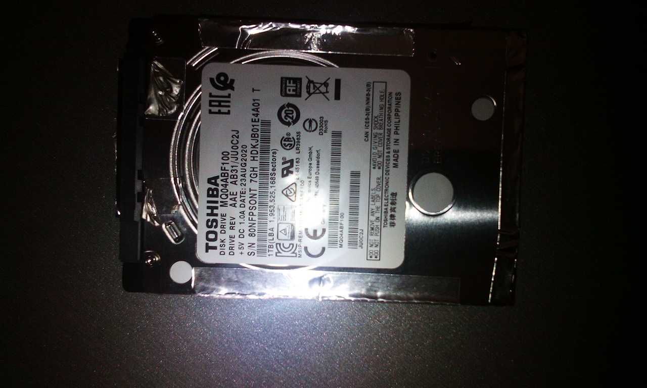 Жёсткий диск HDD 1 tr toshiba