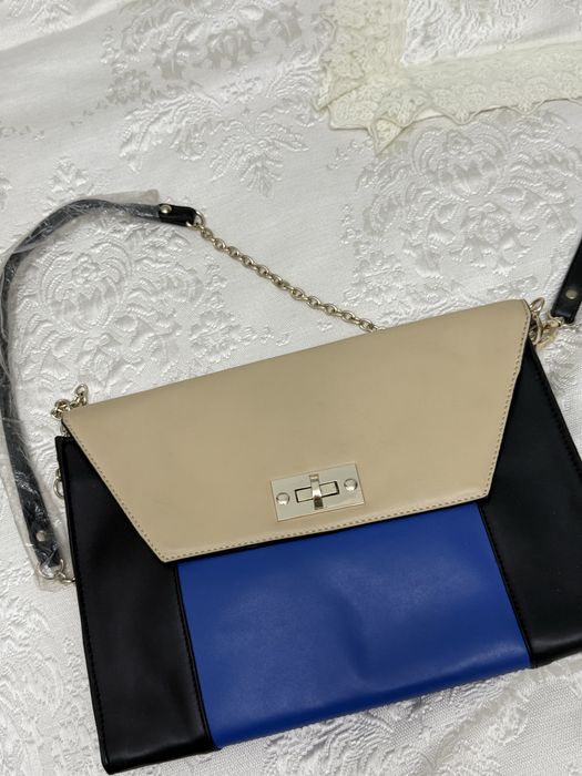 Новый кожаный клатч с ремнем