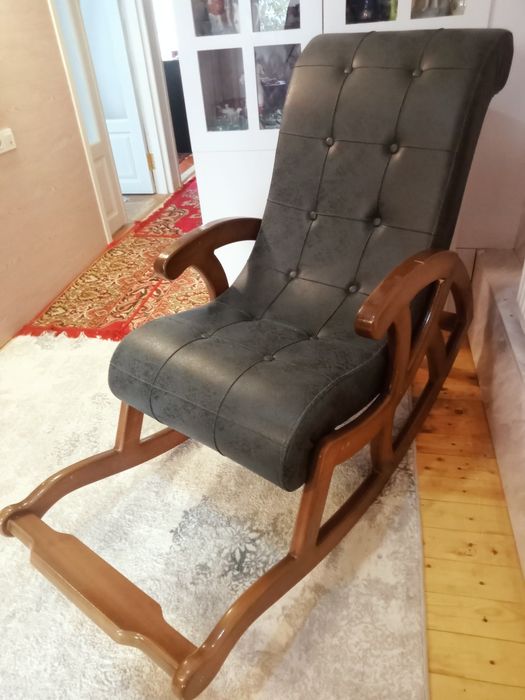 Кресло диван хорошим состояние как Новый