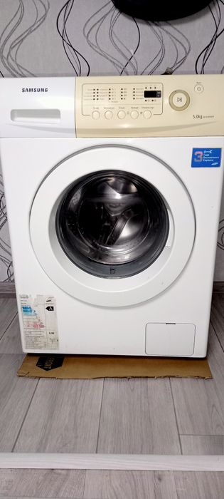 Продам стиральную машинку