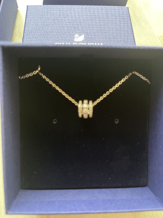 Колиета Swarovski (не са използвани)