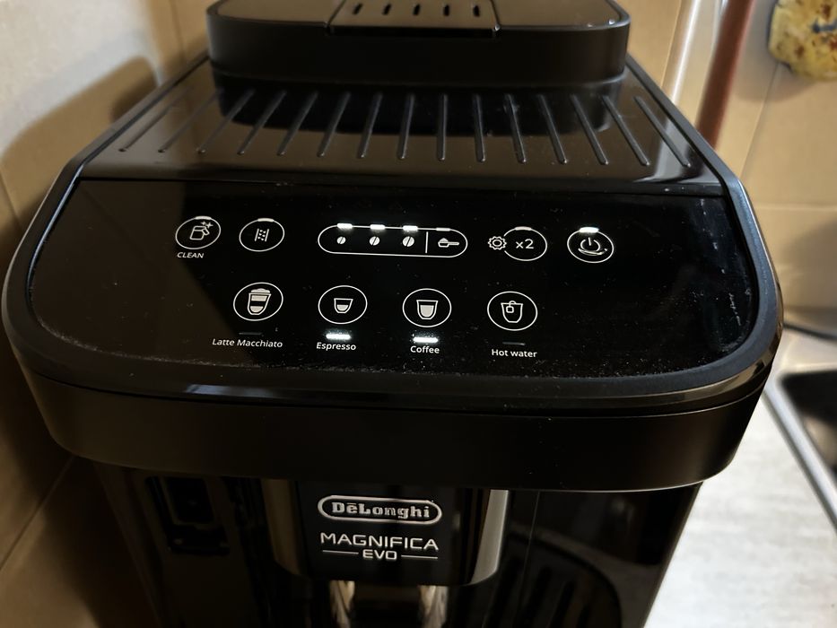 Espressor Delonghi Magnifica Evo