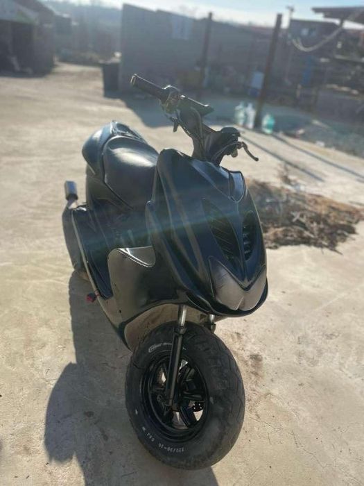 Vând yamaha Aerox