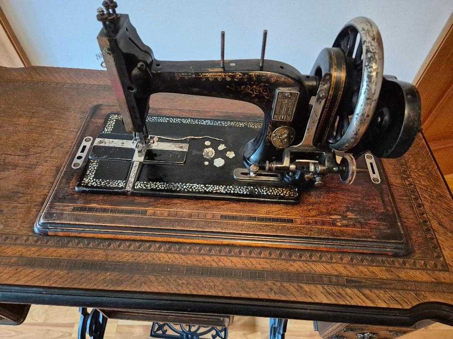 Masina de cusut vintage - de colectie  FRATI KEPICH