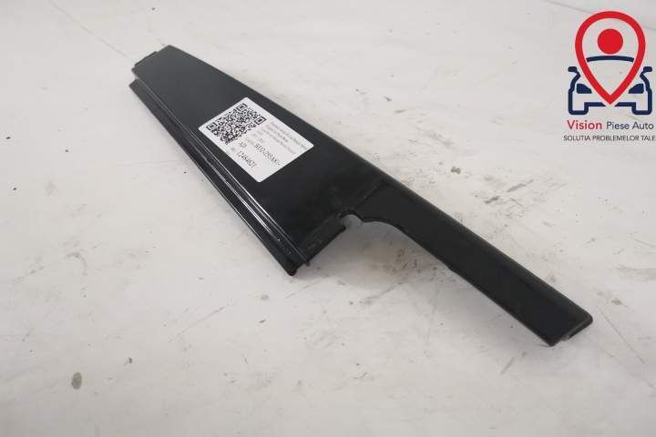 Ornament Stalp B Usa Stanga Spate Original In Stare Buna Land Rover  R