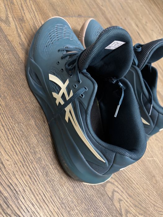 Нови тенис маратонки Asics