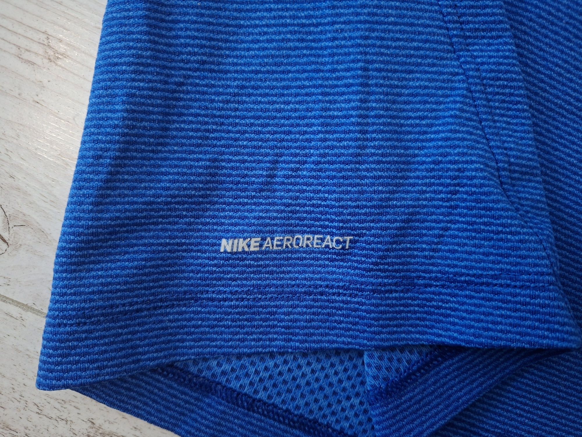 Nike Aeroreact-Ориг.тениска Нова!
