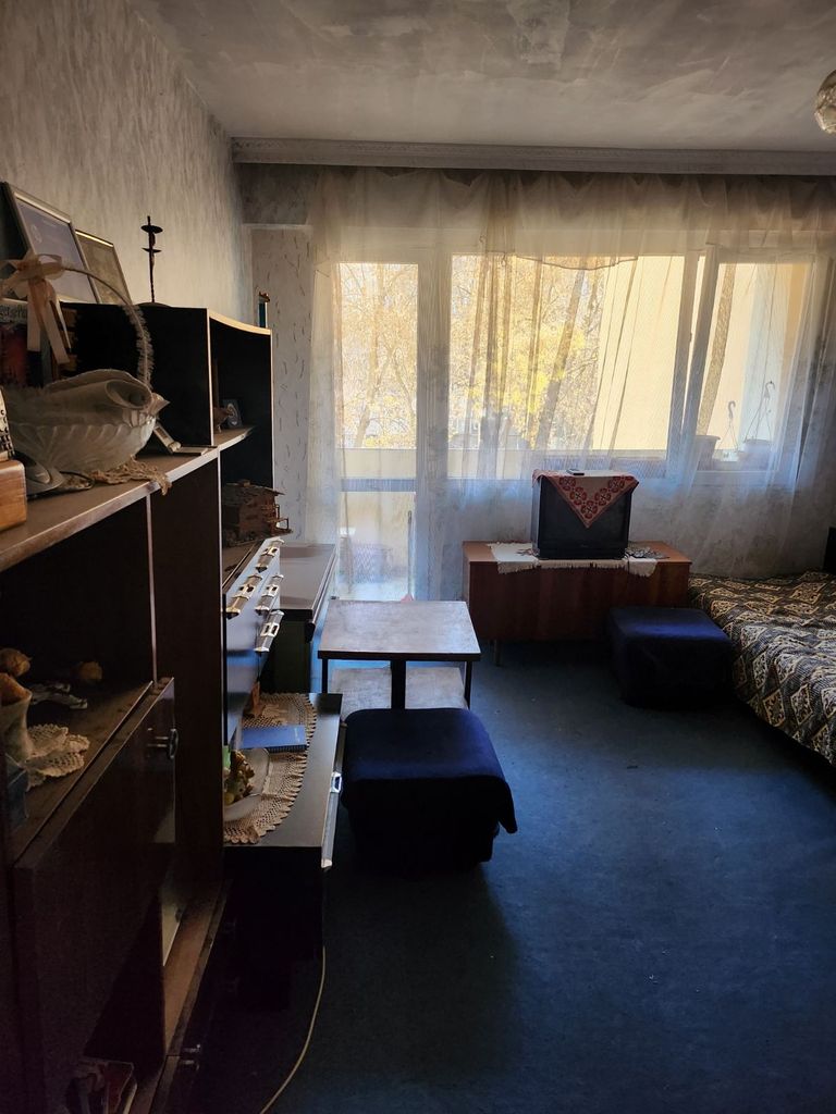 Продава се Тристаен апартамент в Кюстендил, Запад - 87 кв.м за 828 €/кв.м - Снимка #4