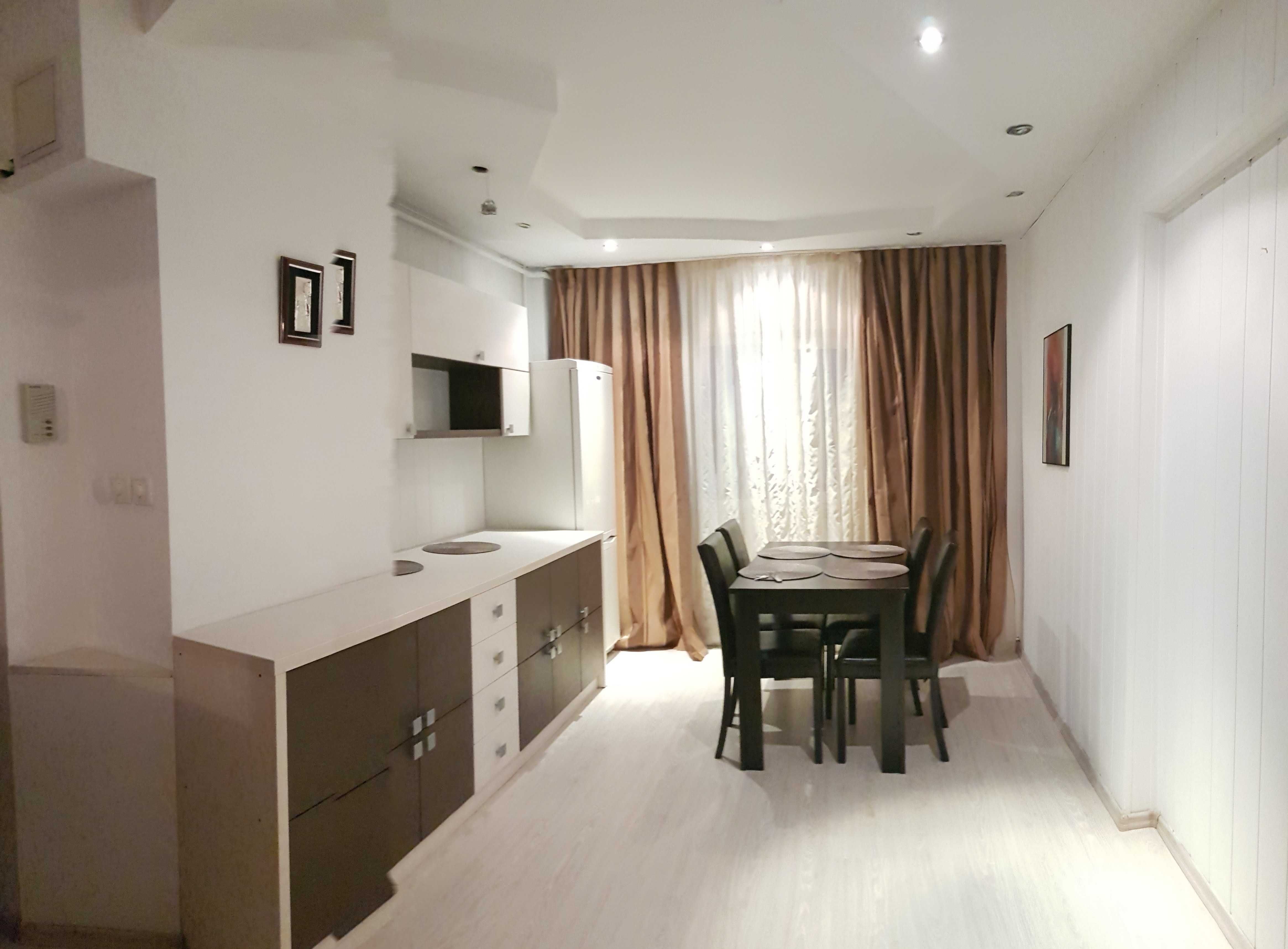 Închiriez apartament 3 camere