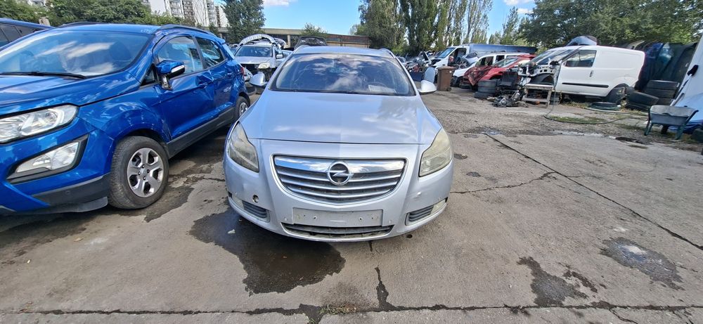Dezmembrez Opel Insignia 2.0D 2010