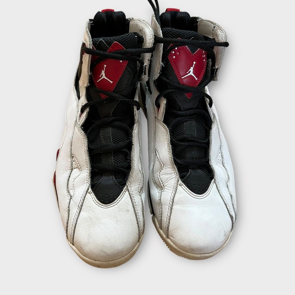 Jordan True Flight 44
