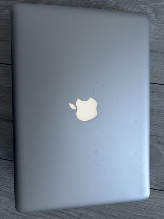 MacBook Pro 13 inchi late 2011 8,1 intel i5